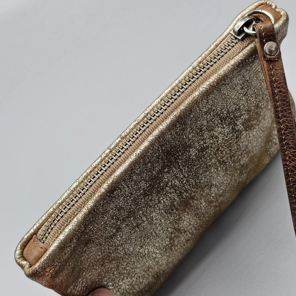Rough & Tumble Rugged Luxury Made in Maine Gold Brown Wristlet Leather 7.5x4.5" - Picture 7 of 9